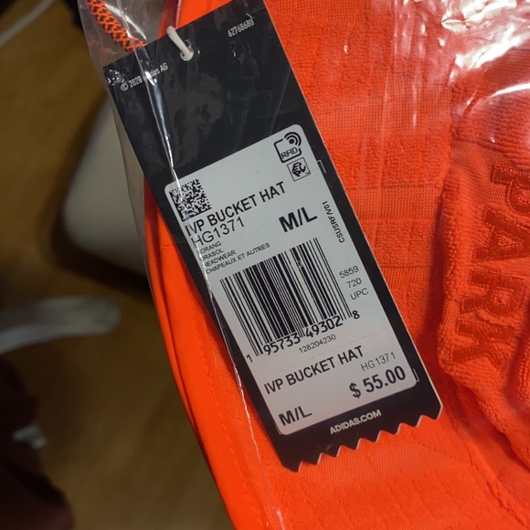 IVY PARK x ADIDAS Bucket Hat - Picture 5 of 9